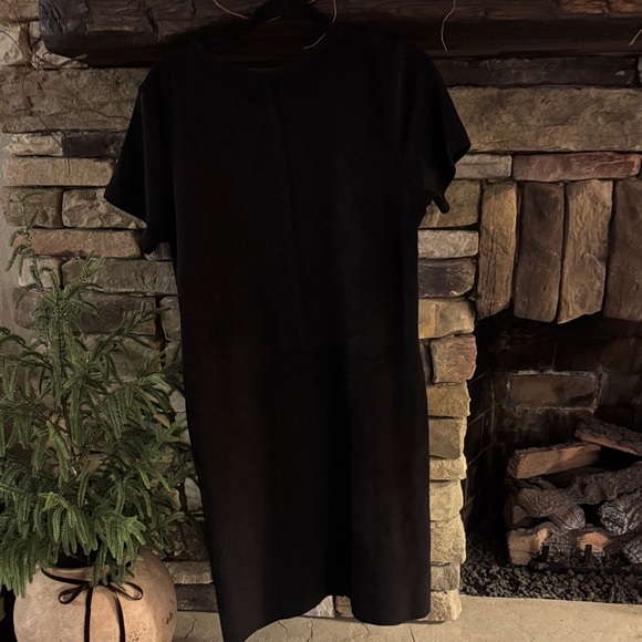 Oh Classic Black Midi Dress - Picture 3 of 3